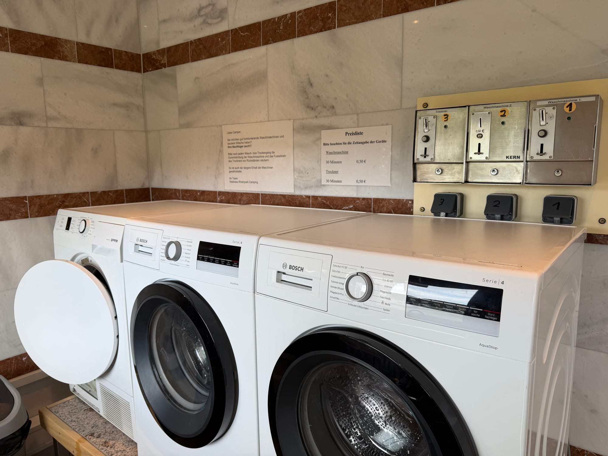 Camping direkt am Rhein: Unser Check vom Wellness-Rheinpark-Camping Bad Hönningen